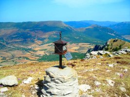 Buzoia.  Txurregi eta Gaztelu, atzekadean