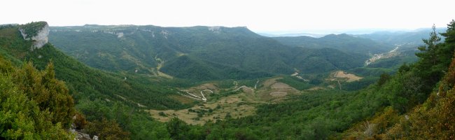 Errasa Aietxuko ibarraren gainean 