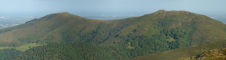 Atxulegiko bizkarra Lizartzu aldetik ikusita