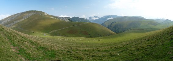 Hauskoa eta Landerreko lepoa Behorlegiko hegietatik