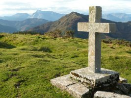 Gurutzea,Atzean,Urko