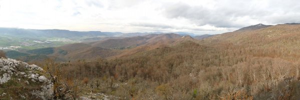 Aralarko hego-mendebaldeko pagadiak Algorriko gailurretik