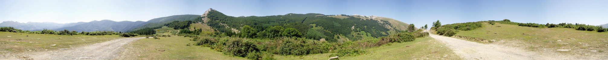 Andarto Txikiaren iparraldeko lepotik 360ºtako ikuspegia