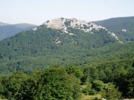 Ipar-mendebaldetik ikusita