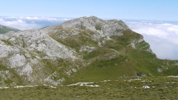Intzako Dorreko bizkarretik ikusita