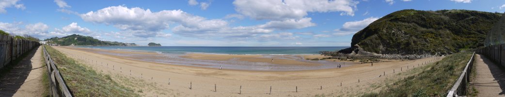 Zarauzko hondartza Iñurritza aldetik ikusita