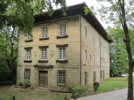 Urdanibia jauregia, Irun