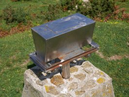 Txartelontzia, Erlaitz