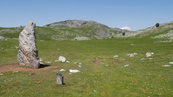 IGARATZA 3 zutarria zutik