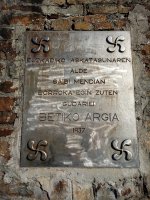 Saibigain (954m) Gudarien omenezko plaka