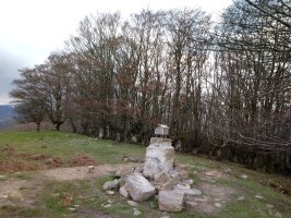 Esanuritzagaina (816m) tontorra pagadiarekin