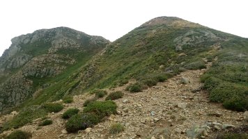 Lakhura mendiaren tontorra