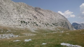 Ezkaurre (2045m) hegoaldetik ikusita