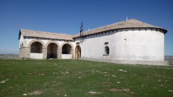 Iturgoiengo Hirutasuna (1224m) aterpe-baseliza