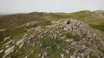 Urrusti Hegoa (1324m) tontorra
