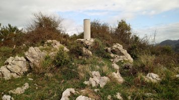 Sosote (519m) tontorra eta erpin geodesikoa