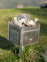 Larreako txartelontzia