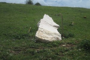 Monolito* Legaireko Erreka  (Junio 2020)