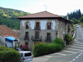 Ostatua Jauregia Leintz Gatzagan