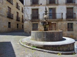 12 Tutuko Iturria Leintz Gatzagan