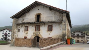 Etxea, Bizkarreta-Gerendiain