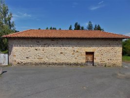 Magdalena Ermita Ozetako Hilerrian