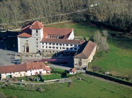 San Salvador Eliza Urdazubin