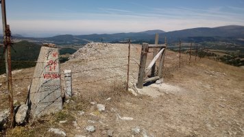 Armikelo (888) tontorra