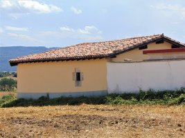 San Pedro Ermita Luzuriagako Hilerrian