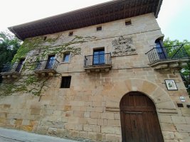 Azkarraga Etxea Agurainen