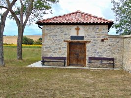 San Juan Ermita Ullibarri/Arrazuako Hilerrian
