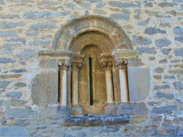 Santiago Eliza Aprikanon