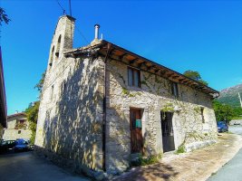 Santiago Eliza Aprikanon