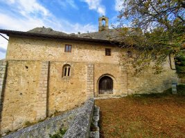 Haitzaren Andre Maria Haitzuloa Ermitategia