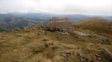 Adi (1457m) tontorra