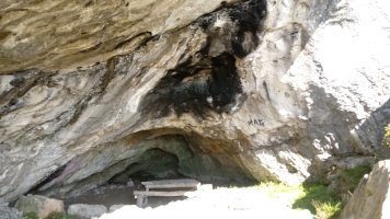 Mairulegorreta Leizea, ondoko leize txiki bat