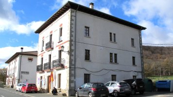 Udaletxea, Jauntsarats-Basaburua