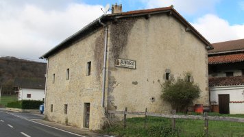 Garaikoetxezarra (Palacios) etxea, Jauntsarats-Basaburua