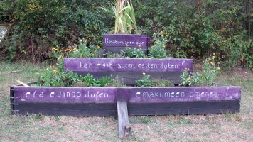 Oroigarria, Jauntsarats-Basaburua