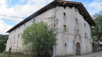 Asiñenea etxea, Muskitz-Imotz