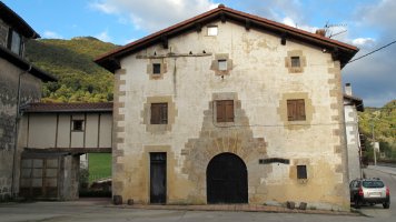 Apezetxea etxea, Goldaratz-Imotz