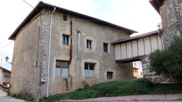 Apezetxea etxea, Goldaratz-Imotz