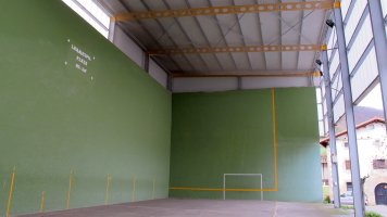 Larrazpil Plaza pilotalekua, Goldaratz-Imotz