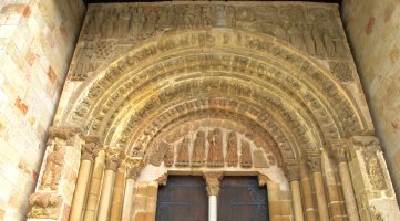 Leire monastegia, Esa