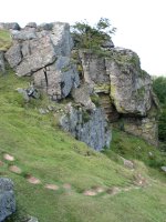 Mailakatutako xenda, haitzartean gora