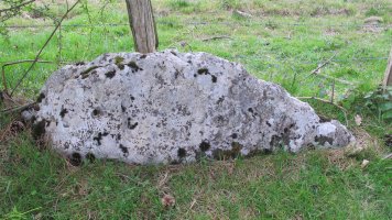 Mugarri Haundi zutarria, Araitz