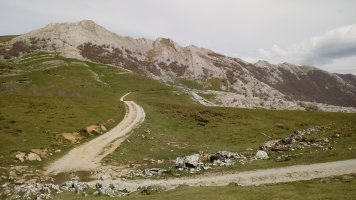 Aizkorriko mendilerroa Urbiako errekatik