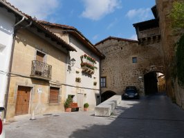 Sol de Arriba eta Kale Nagusirako sarrerak, Antoñana