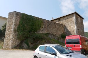 Iparraldeko dorrea eta harresia, Antoñana