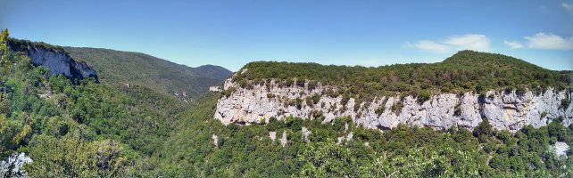 Benasako arroila eta Peñaroya, ezkerrean